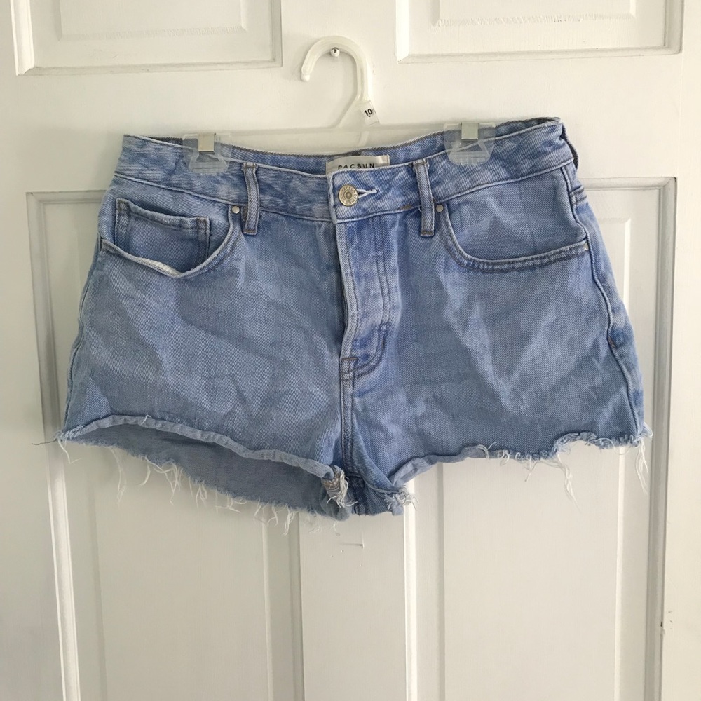 Pac Sun mid rise jean shorts size 26